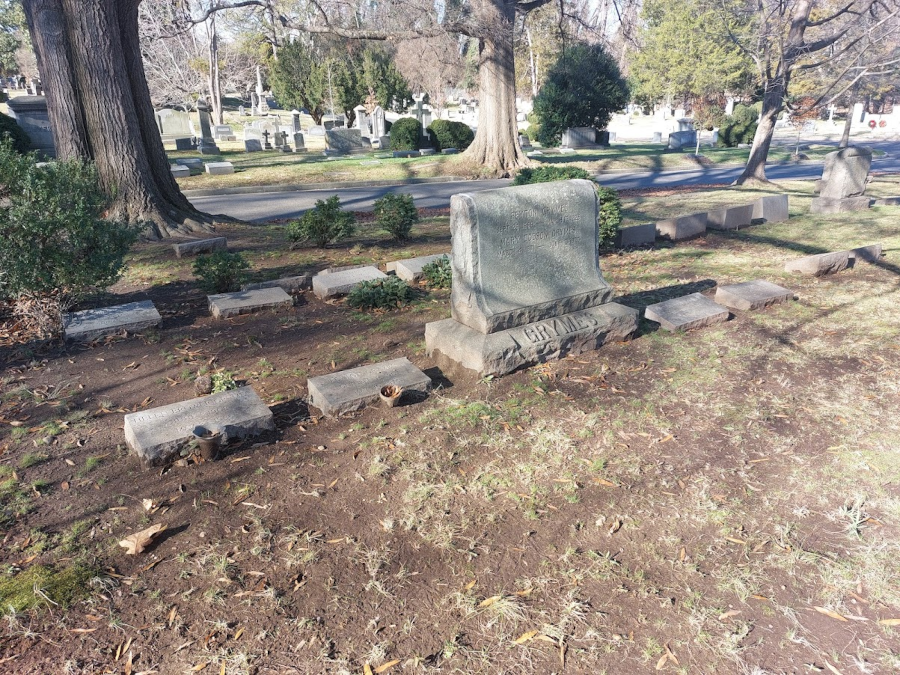 plot at Hollywood Cemetery with Peyton Grymes, Mary Cox Dodson, and several of their children
